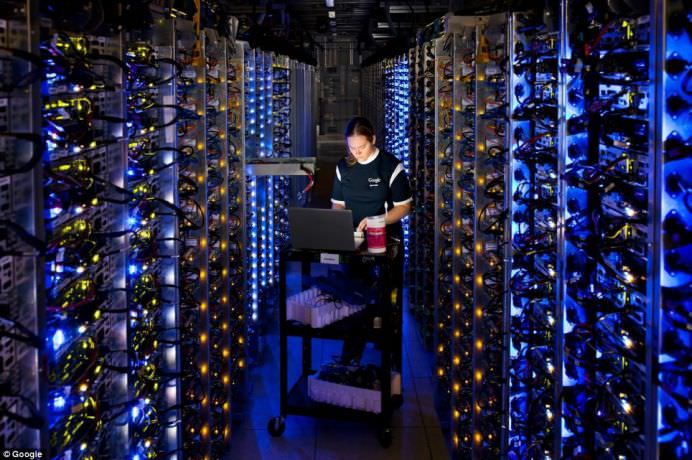 IMAGINI IN PREMIERA cu serverele Google! Intra in lumea INTERNETULUI! GALERIE FOTO + VIDEO1