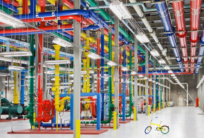 IMAGINI IN PREMIERA cu serverele Google! Intra in lumea INTERNETULUI! GALERIE FOTO + VIDEO6
