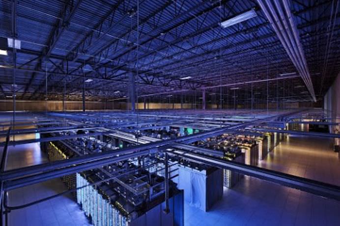 IMAGINI IN PREMIERA cu serverele Google! Intra in lumea INTERNETULUI! GALERIE FOTO + VIDEO8