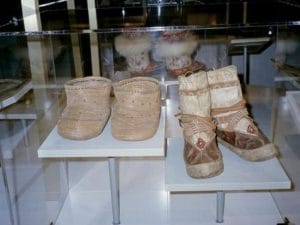 Shoes_at_Bata_Shoe_Museum-Bata_Shoe_Museum__The_-3000000038705-500x375