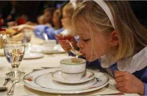 kid-etiquette-table-manners