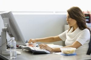 afaee11ad4e03081_Eating_Lunch_at_Work.preview