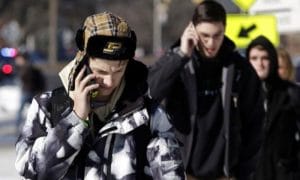 3 telefon mobil mai mult de 50 de minute torser.com