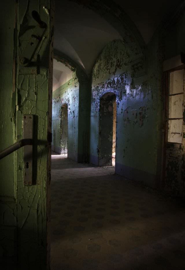 IMAGINI CUTREMURATOARE cu SANATORIUL unde s-a tratat HITLER!13