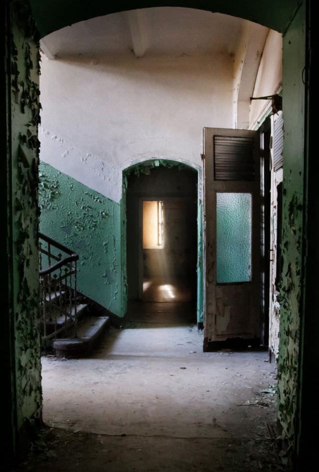 IMAGINI CUTREMURATOARE cu SANATORIUL unde s-a tratat HITLER!14