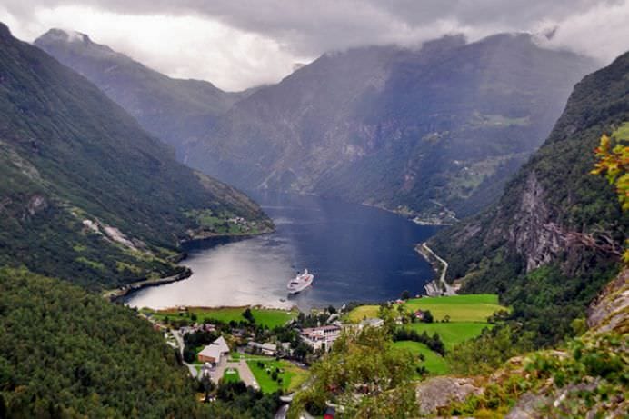 50 de IMAGINI SUPERBE care arata FRUMUSETEA EUROPEI!34