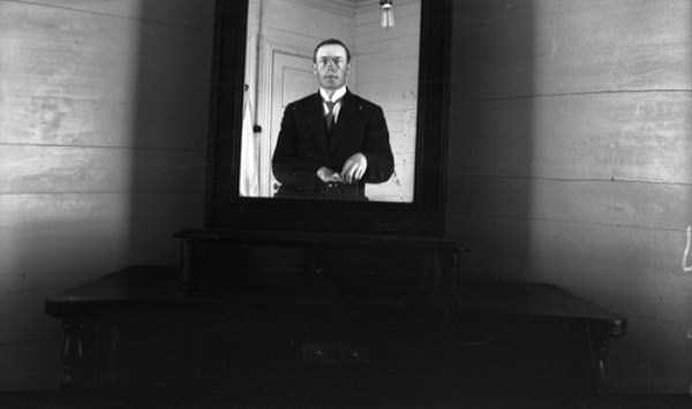 IMAGINI DE COLECTIE! Cele mai vechi SELFIE-uri din ISTORIE!13