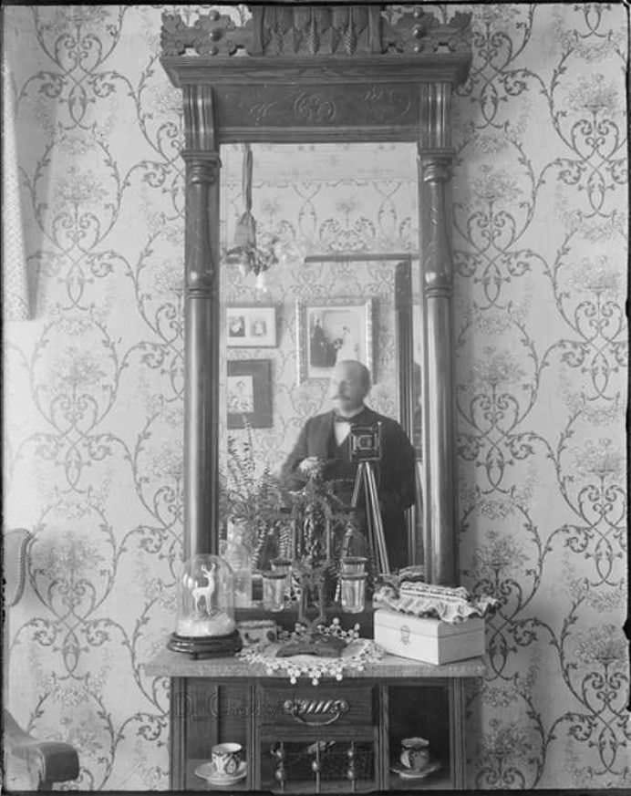 IMAGINI DE COLECTIE! Cele mai vechi SELFIE-uri din ISTORIE!17