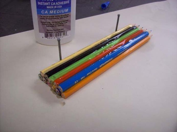 Este INCREDIBIL ce a creat doar din cateva CREIOANE COLORATE! FOTO + VIDEO11