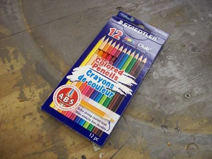 Este INCREDIBIL ce a creat doar din cateva CREIOANE COLORATE! FOTO + VIDEO13