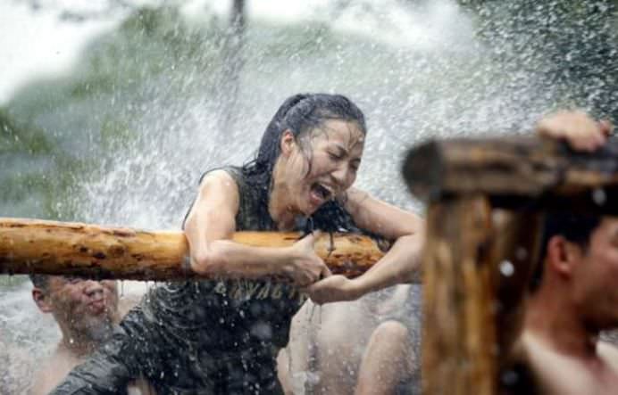 IMAGINI DURE care arata cum sunt antrenate FETELE din China! VIDEO + FOTO11