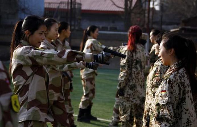 IMAGINI DURE care arata cum sunt antrenate FETELE din China! VIDEO + FOTO12