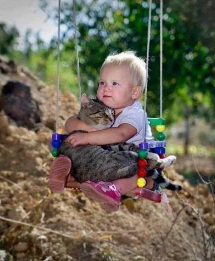 IMAGINI EMOTIONANTE care demonstreaza cat de mult au nevoie copii de ANIMALE DE COMPANIE!18