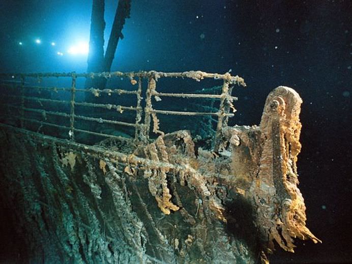 IMAGINI RARE cu epava TITANICULUI la peste 100 de ani de la TRAGEDIE!3