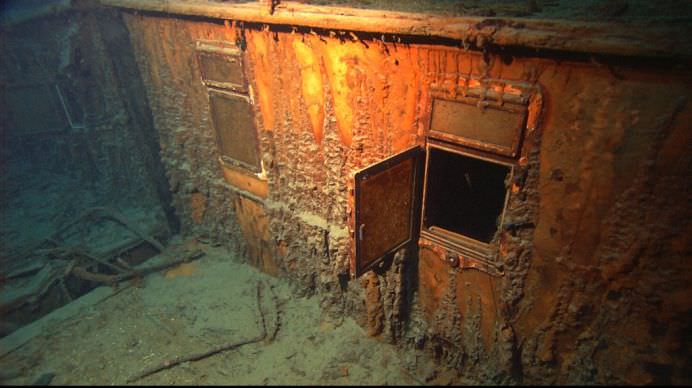 IMAGINI RARE cu epava TITANICULUI la peste 100 de ani de la TRAGEDIE!6