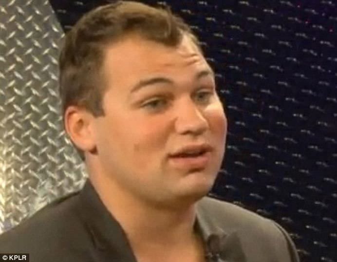 POVESTEA DRAMATICA a tanarului infectat cu HIV chiar de tatal lui! FOTO1