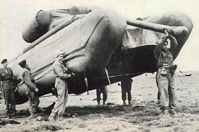 IMAGINI inedite cu ARMATA FANTOMA care l-a pacalit pe HITLER in Al Doilea Razboi Mondial! FOTO + VIDEO9