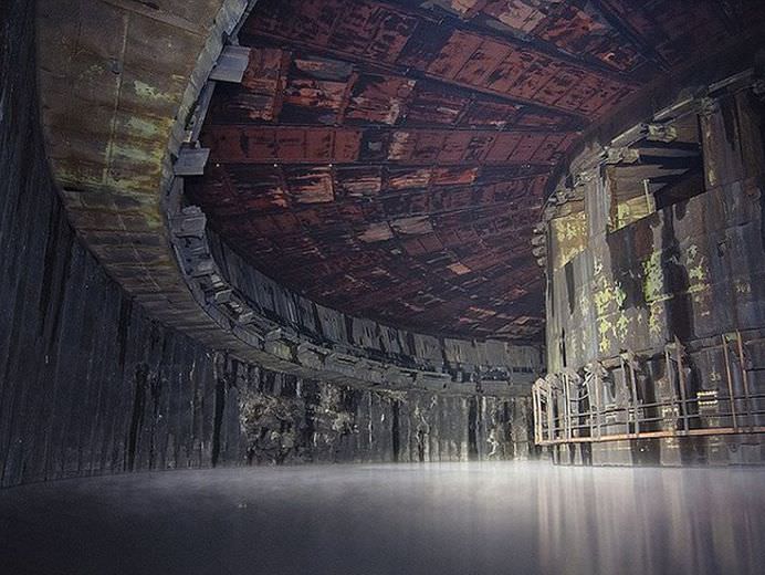 IMAGINI surprinse intr-o FABRICA SECRETA DE RACHETE de langa Moscoca!1