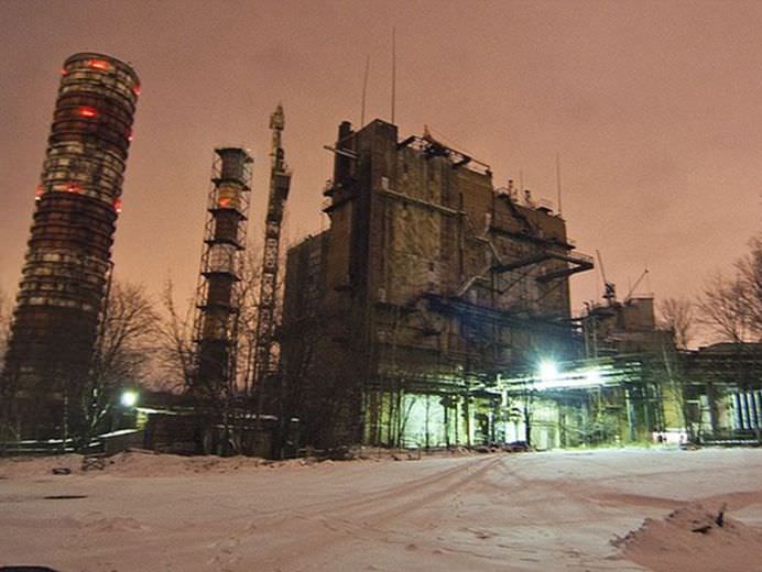 IMAGINI surprinse intr-o FABRICA SECRETA DE RACHETE de langa Moscoca!8