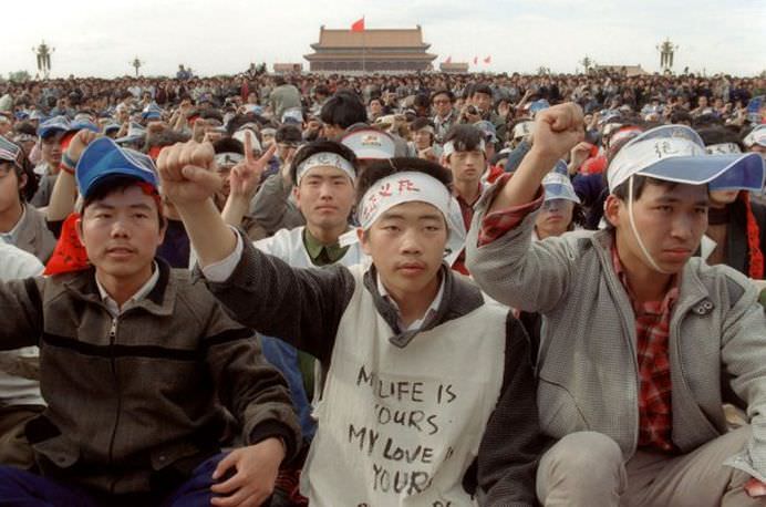 Nu se va uita niciodata! S-au implinit 25 de ani de la MASACRUL DIN PIATA TIANANMEN! FOTO + VIDEO4