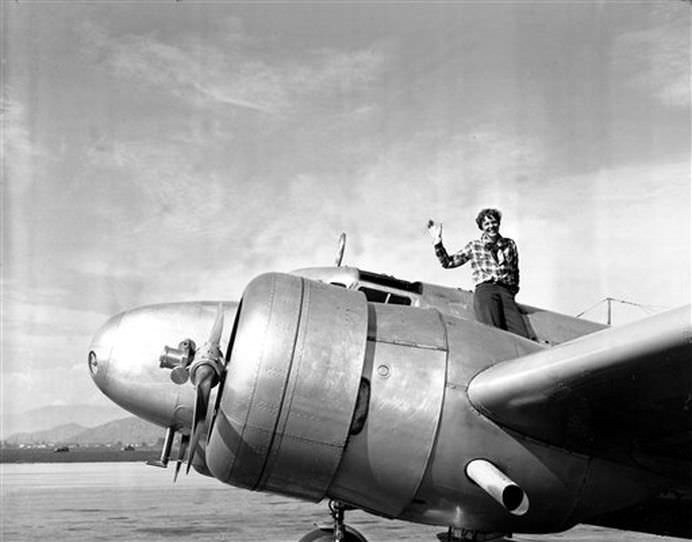 TOP 5 Disparitii inexplicabile de avioane din istorie!