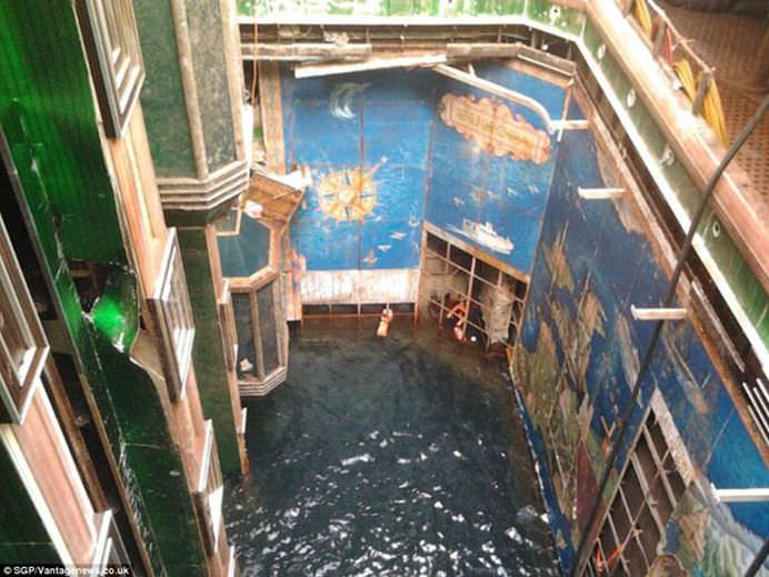 IMAGINI INFRICOSATOARE cu MORMANTUL SCUFUNDAT! Cum arata interiorul epavei Costa Concordia! FOTO + VIDEO5