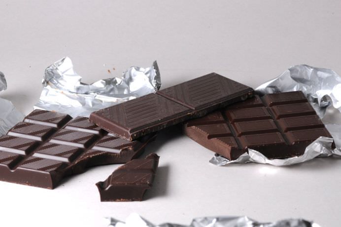 Schwarze Schokolade