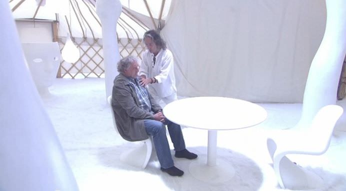 In ce crezi mai mult, in CLARVAZATORI sau in FACEBOOK Urmareste acest VIDEO SOCANT despre realitatile pe care le ignori in viata ta!5