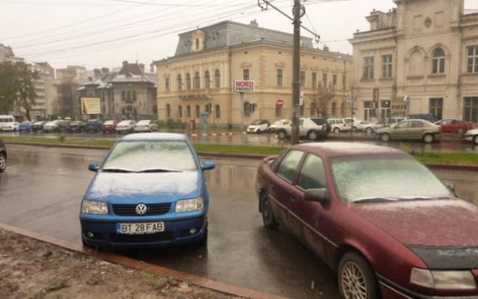 IMAGINI SUPERBE cu prima NINSOARE din nordul Moldovei! IARNA a venit peste ROMANIA!1