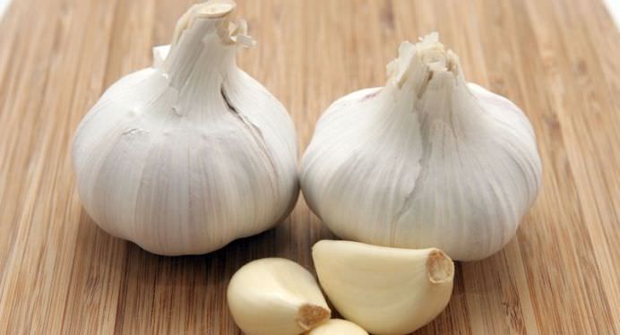 Cinci ANTIBIOTICE NATURALE pe care le gasesti in casa ta!