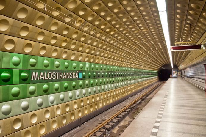 IMAGINI DESPRINSE de pe alt PAMANT! Incursiune in cele mai frumoase 30 de STATII DE METROU din lume!19