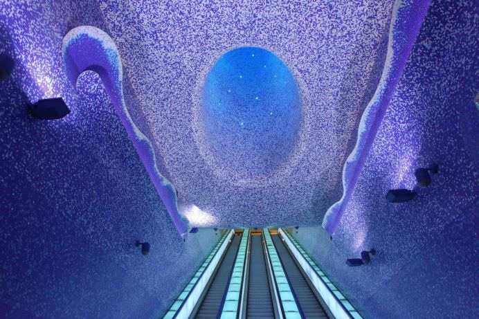 IMAGINI DESPRINSE de pe alt PAMANT! Incursiune in cele mai frumoase 30 de STATII DE METROU din lume!1b