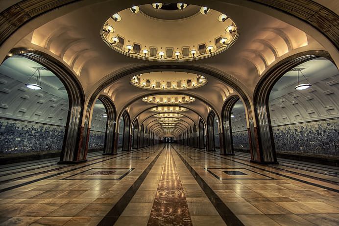 IMAGINI DESPRINSE de pe alt PAMANT! Incursiune in cele mai frumoase 30 de STATII DE METROU din lume!2a