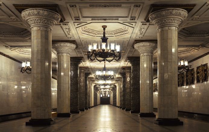 IMAGINI DESPRINSE de pe alt PAMANT! Incursiune in cele mai frumoase 30 de STATII DE METROU din lume!4b