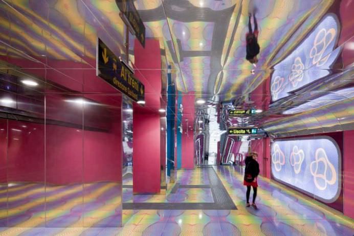 IMAGINI DESPRINSE de pe alt PAMANT! Incursiune in cele mai frumoase 30 de STATII DE METROU din lume!9b