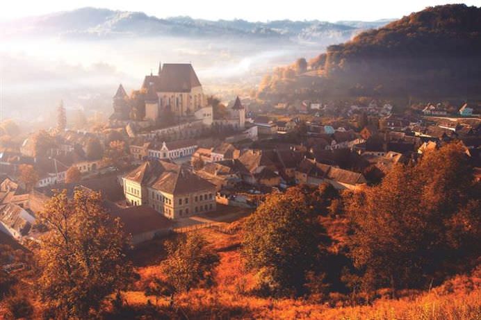 20 de LOCURI care te pot face sa te REINDRAGOSTESTI IREMEDIABIL de ROMANIA!7