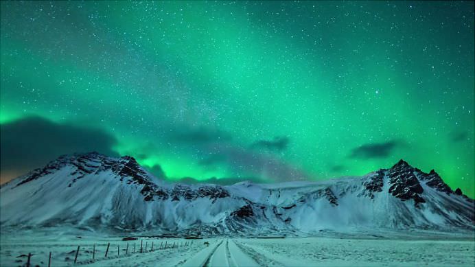 Nu ai cum sa jungi la Aurora Boreala Vezi imagini fascinante aici!2