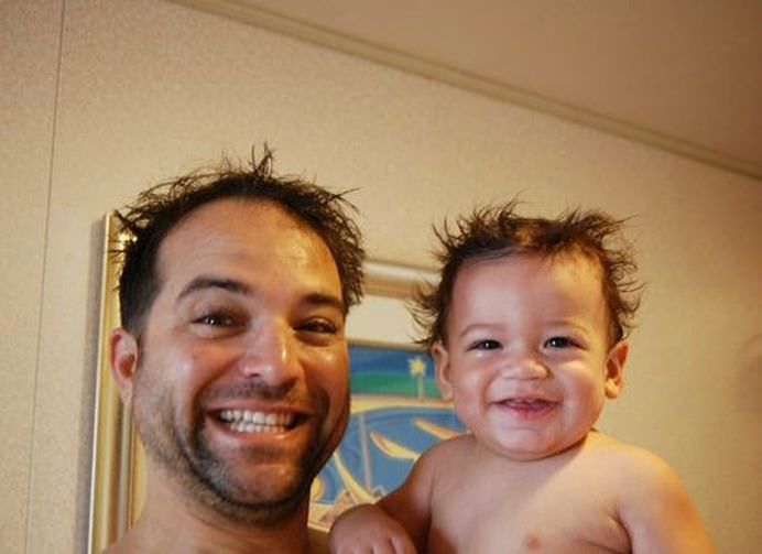 Asa TATA, asa FIU! IMAGINI ADORABILE care arata ca relatia TATA-FIU este una PUTERNICA!14